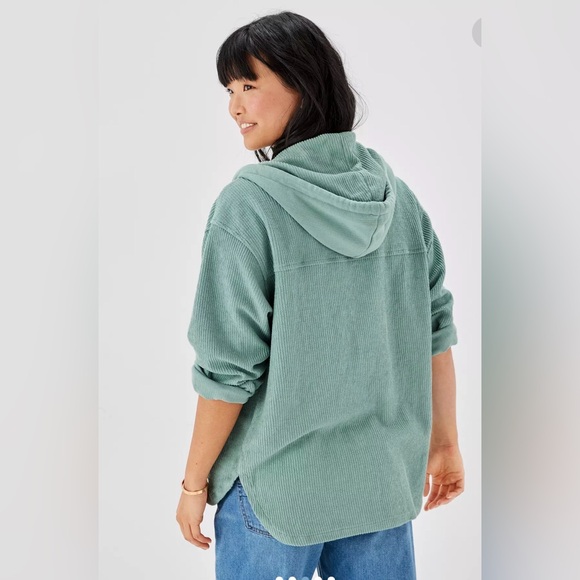 AMERICAN EAGLE Women's Green Corduroy Shacket Spring Lightweight Oversized - Picture 2 of 9